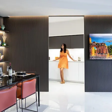 Cora Luxury *