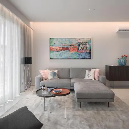 Cora Luxury Apartment