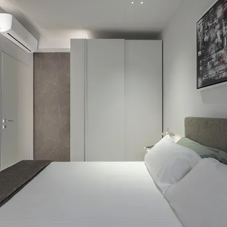 Cora Luxury Apartament *